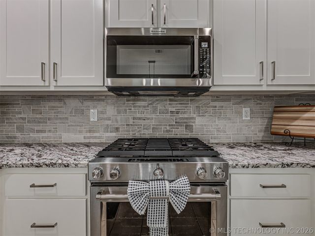 12175 N 107th East Place, Collinsville, OK 74021