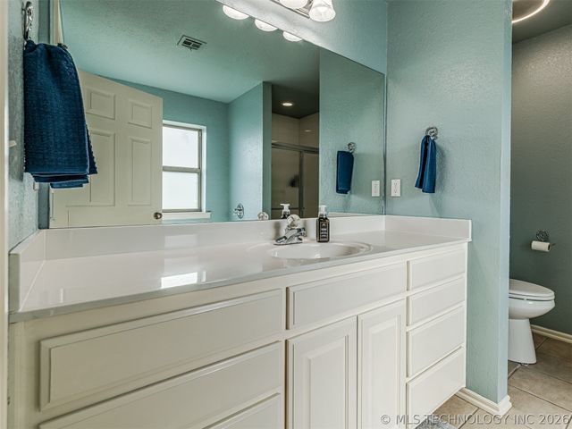 12175 N 107th East Place, Collinsville, OK 74021