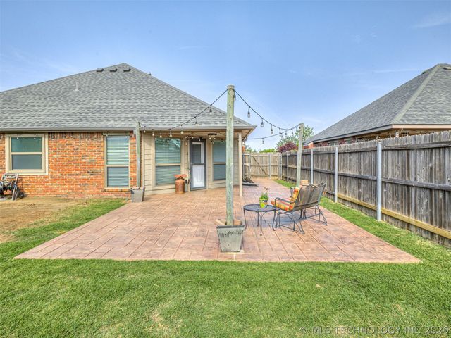 12175 N 107th East Place, Collinsville, OK 74021