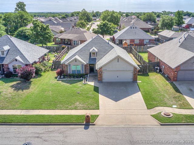 12175 N 107th East Place, Collinsville, OK 74021