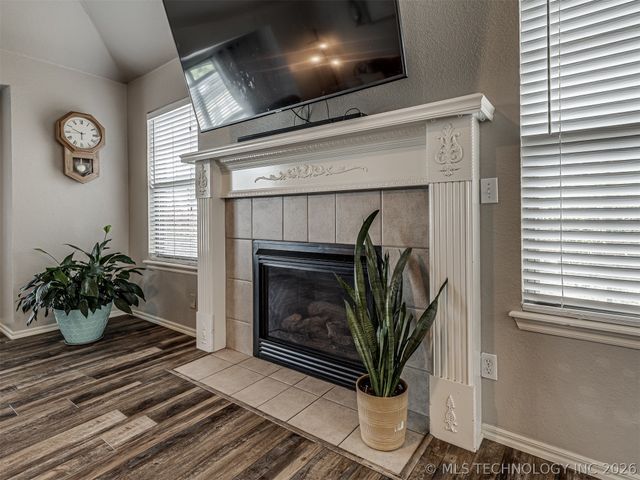 12175 N 107th East Place, Collinsville, OK 74021