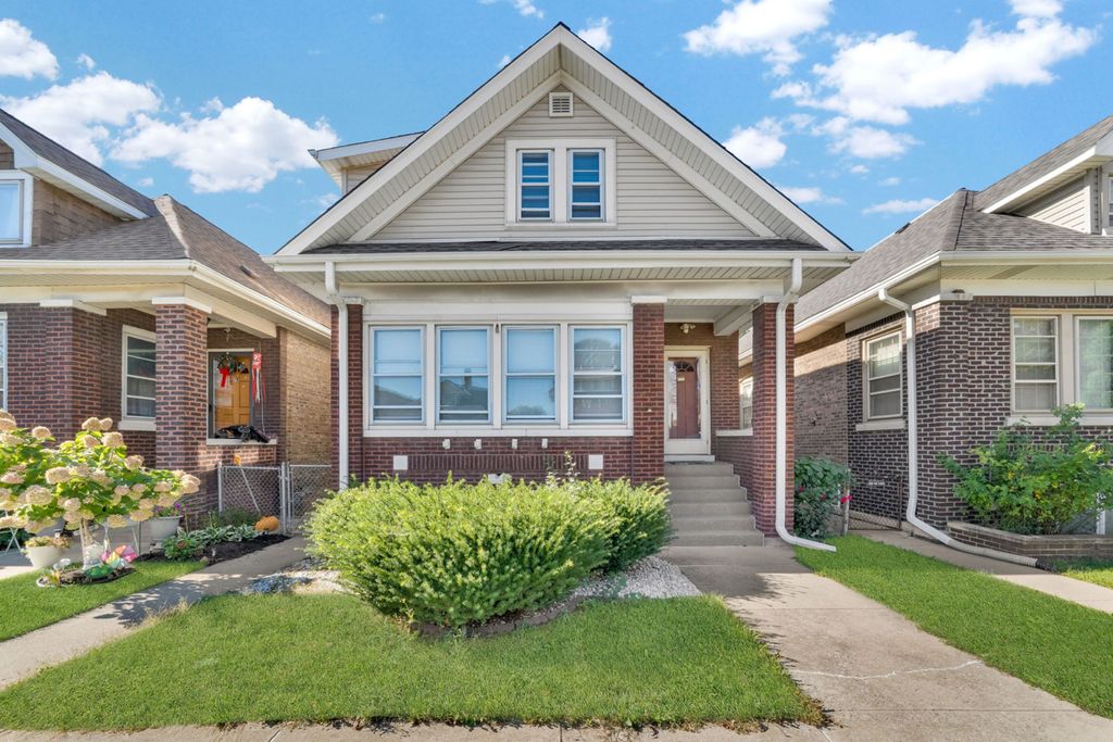 6238 S Massasoit Avenue 1, Chicago, IL 60638