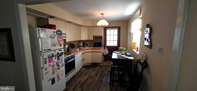 2851 S 16TH ST, Philadelphia, PA 19145