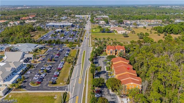 1105 Reserve CT 305, Naples, FL 34105