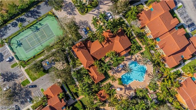 1105 Reserve CT 305, Naples, FL 34105