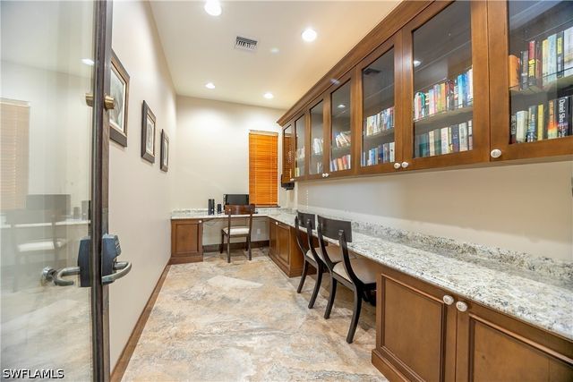 1105 Reserve CT 305, Naples, FL 34105