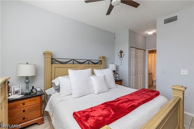 1105 Reserve CT 305, Naples, FL 34105