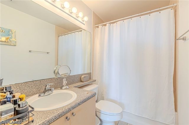 1105 Reserve CT 305, Naples, FL 34105