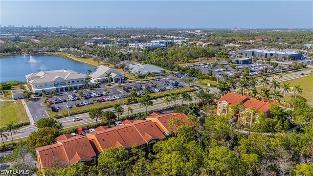 1105 Reserve CT 305, Naples, FL 34105