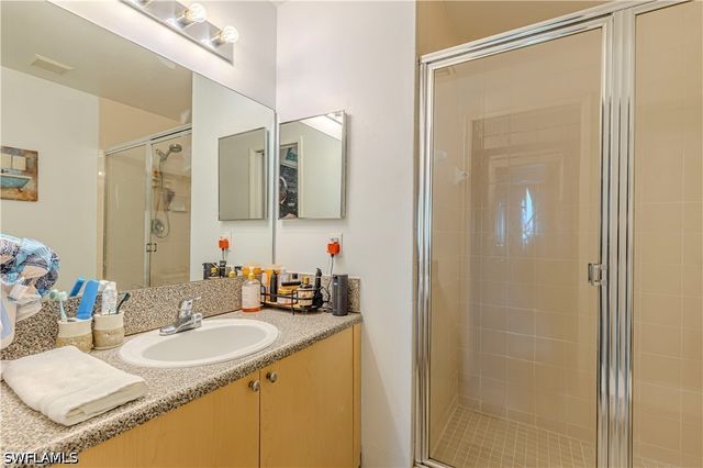 1105 Reserve CT 305, Naples, FL 34105