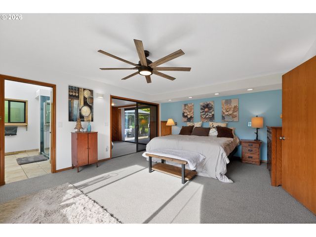 21900 Se LAGENE St, Damascus, OR 97089