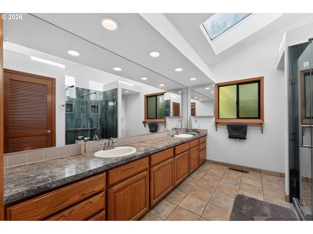21900 Se LAGENE St, Damascus, OR 97089
