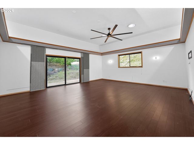 21900 Se LAGENE St, Damascus, OR 97089