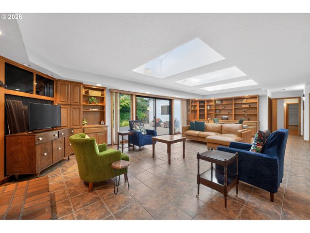 21900 Se LAGENE St, Damascus, OR 97089
