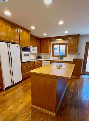 3286 San Jose, Alameda, CA 94501