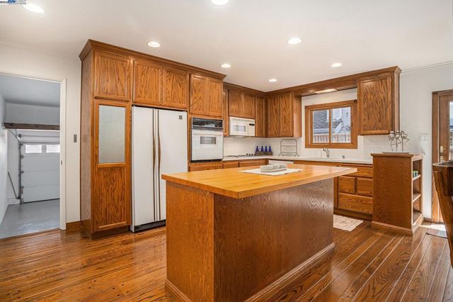 3286 San Jose, Alameda, CA 94501