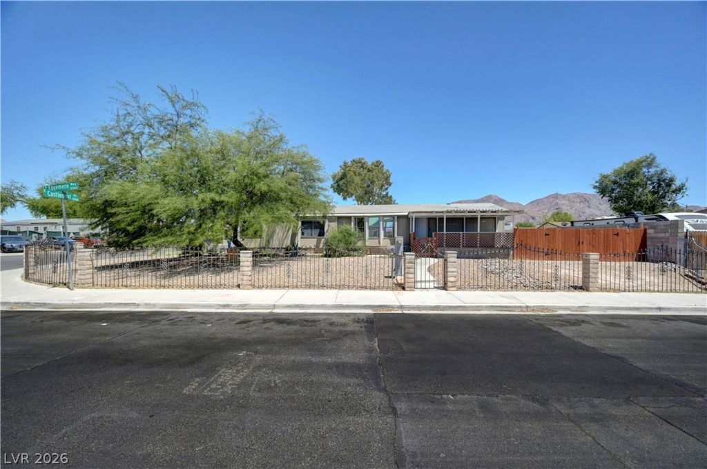 5997 Castlemont Avenue, Las Vegas, NV 89156 — photo 4