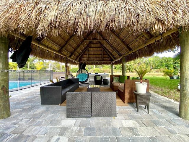 17575 SW 280th St, Homestead, FL 33031