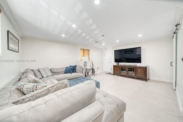 8245 SW 149th Dr, Palmetto Bay, FL 33158