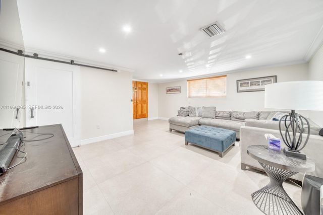 8245 SW 149th Dr, Palmetto Bay, FL 33158