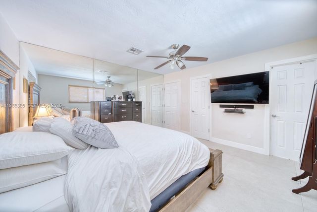 8245 SW 149th Dr, Palmetto Bay, FL 33158