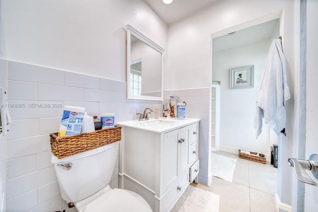 8245 SW 149th Dr, Palmetto Bay, FL 33158