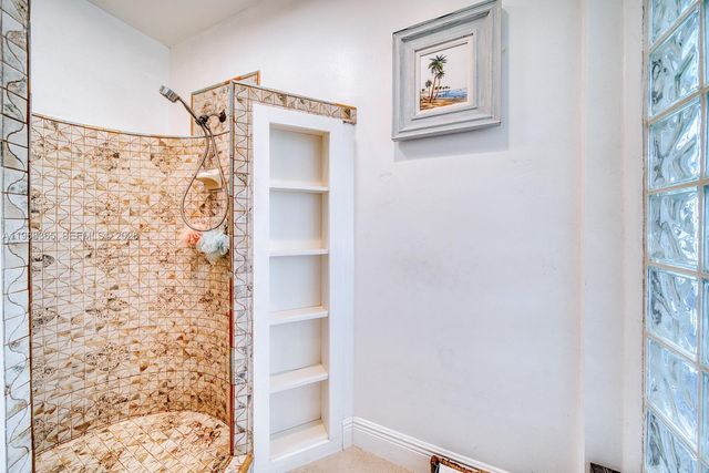 8245 SW 149th Dr, Palmetto Bay, FL 33158