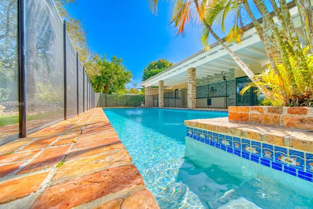 8245 SW 149th Dr, Palmetto Bay, FL 33158