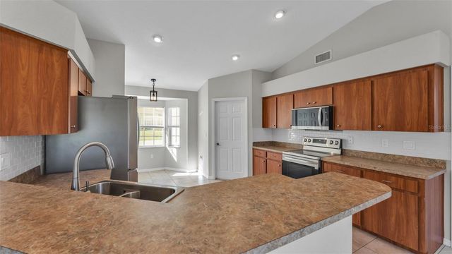 4639 GREAT BLUE HERON DRIVE, Lakeland, FL 33812