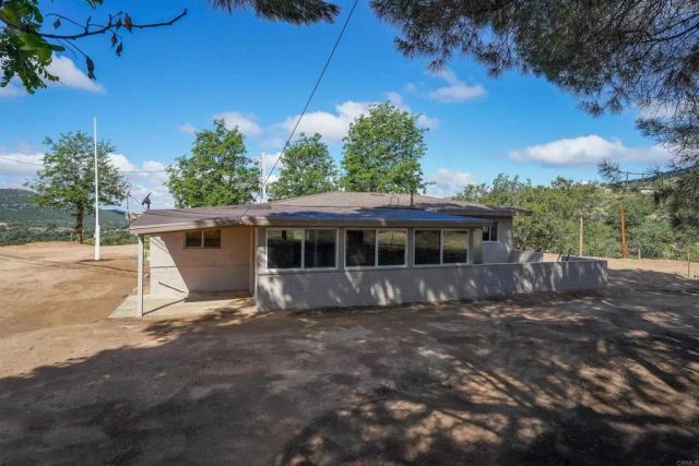 25561 E Old Julian Highway, Ramona, CA 92065