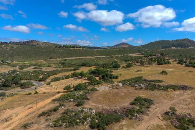 25561 E Old Julian Highway, Ramona, CA 92065