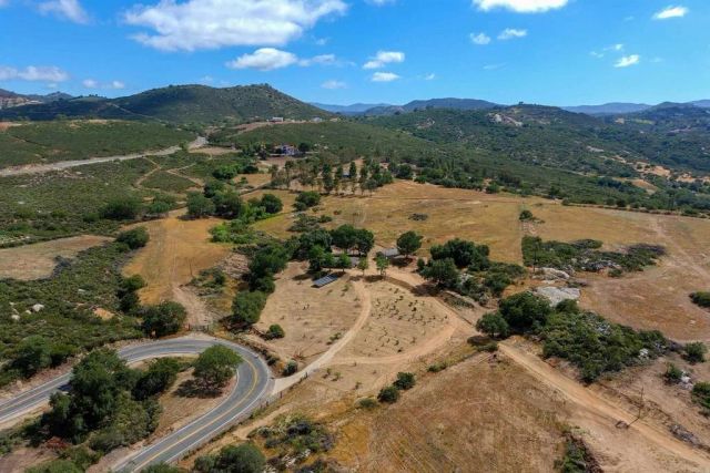 25561 E Old Julian Highway, Ramona, CA 92065