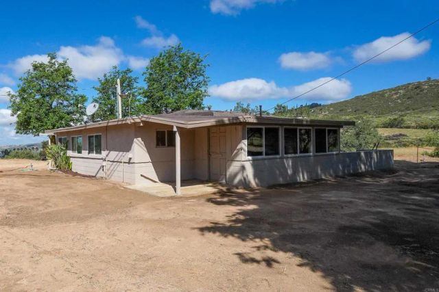 25561 E Old Julian Highway, Ramona, CA 92065