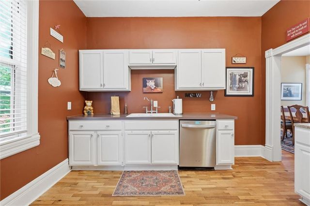 901 W White Oak Street, Independence, MO 64050