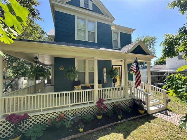 901 W White Oak Street, Independence, MO 64050