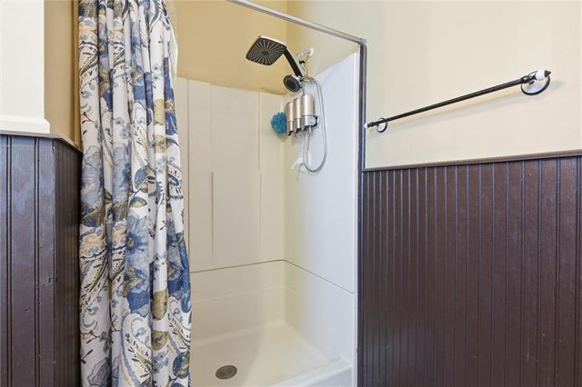 901 W White Oak Street, Independence, MO 64050