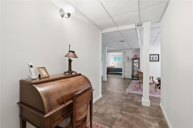 901 W White Oak Street, Independence, MO 64050