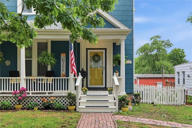 901 W White Oak Street, Independence, MO 64050