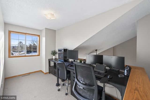 1775 Donegal Drive 7, Woodbury, MN 55125