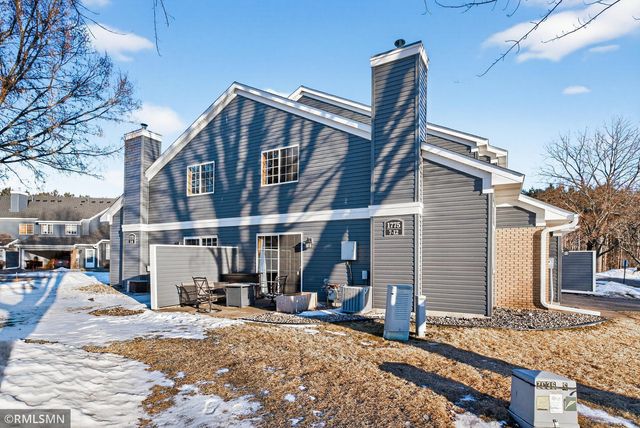 1775 Donegal Drive 7, Woodbury, MN 55125