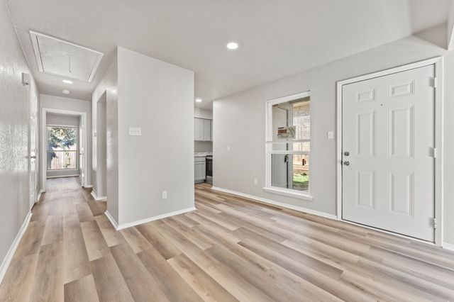 2512 Windy Pine Lane, Arlington, TX 76015