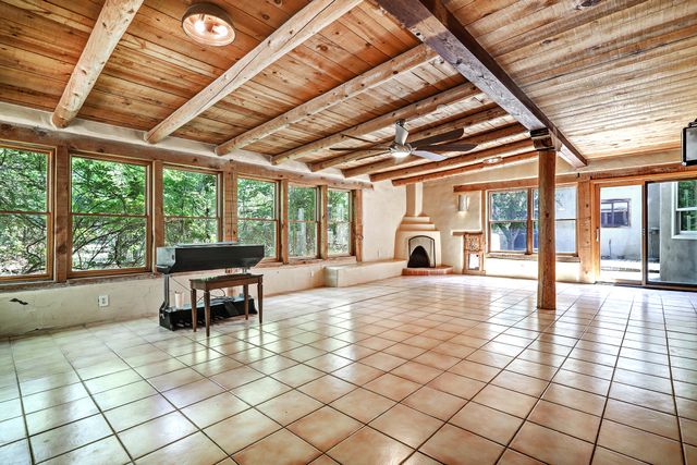 31 Mangham Court, Peralta, NM 87042