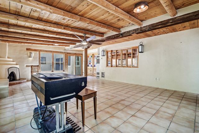 31 Mangham Court, Peralta, NM 87042