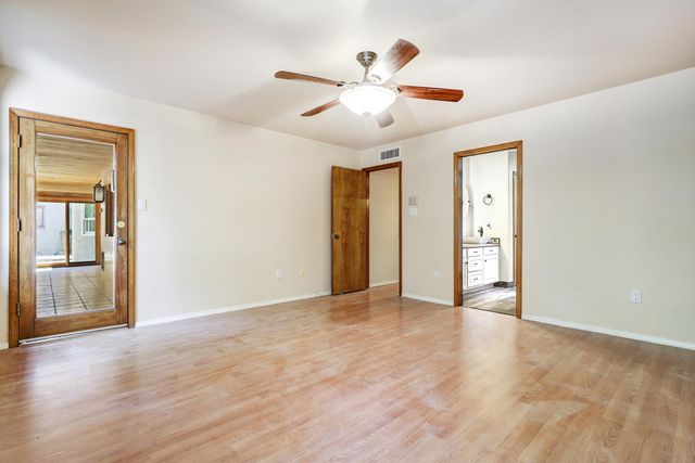 31 Mangham Court, Peralta, NM 87042