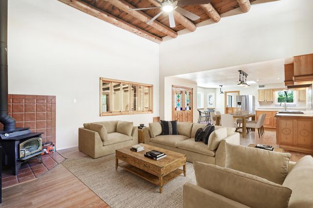 31 Mangham Court, Peralta, NM 87042