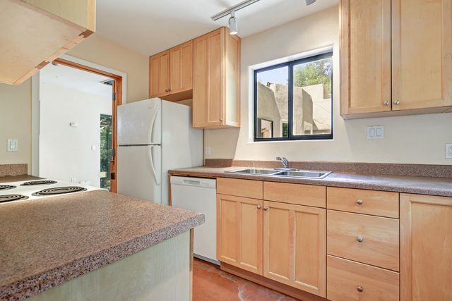 31 Mangham Court, Peralta, NM 87042