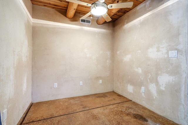 31 Mangham Court, Peralta, NM 87042