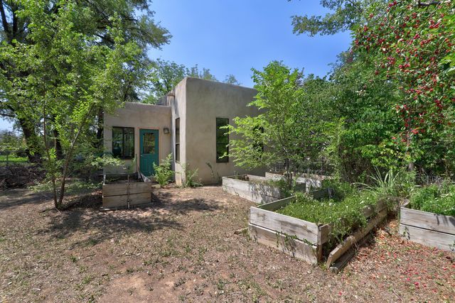 31 Mangham Court, Peralta, NM 87042