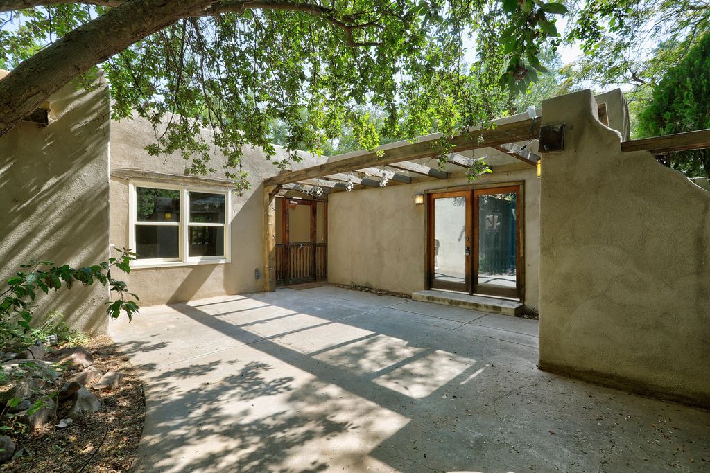 31 Mangham Court, Peralta, NM 87042