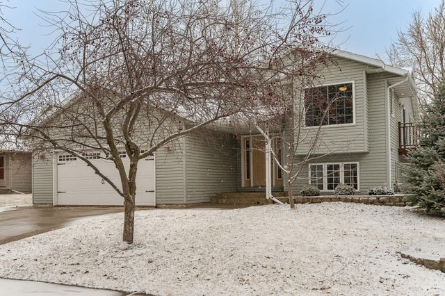 5415 51st Street NW, Rochester, MN 55901